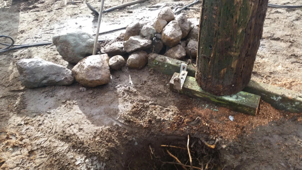 Power Line Installation Hole in ground – Metro Power