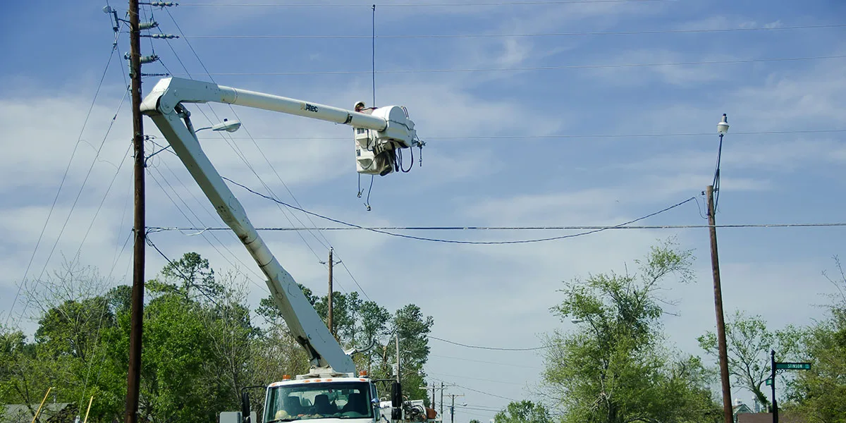 Power Line Installation with Cherry Picker – Metro Power